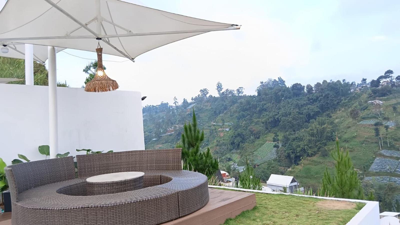 Mahkota Sangkuriang Lodge *